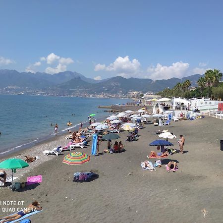 Holiday Home Casa Vacanze Salerno Zewnętrze zdjęcie