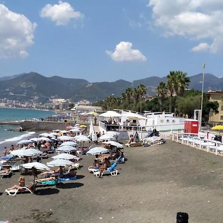 Holiday Home Casa Vacanze Salerno Zewnętrze zdjęcie