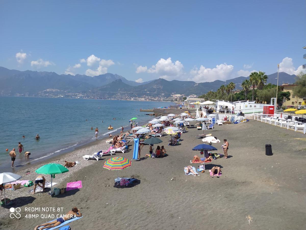 Holiday Home Casa Vacanze Salerno Zewnętrze zdjęcie
