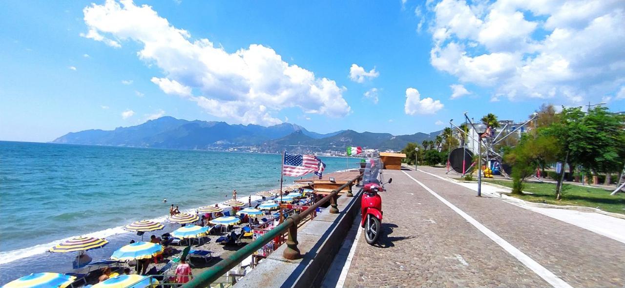 Holiday Home Casa Vacanze Salerno Zewnętrze zdjęcie